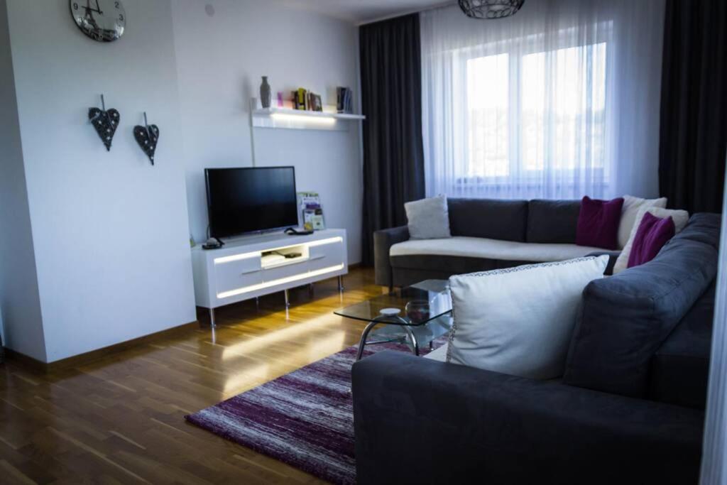 Fantasy Apartment Tuzla Esterno foto