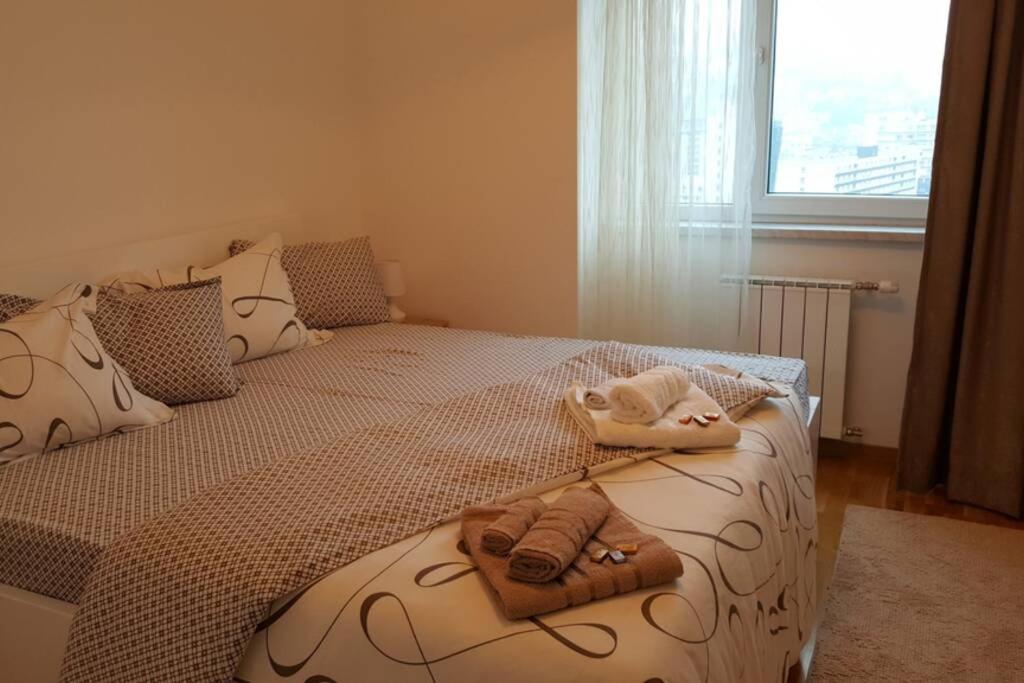 Fantasy Apartment Tuzla Esterno foto